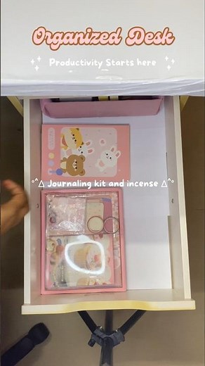 Quick Desk Organizing Magic in Under 1 Minute! Aesthetic desk organizing - minimalistic hacks