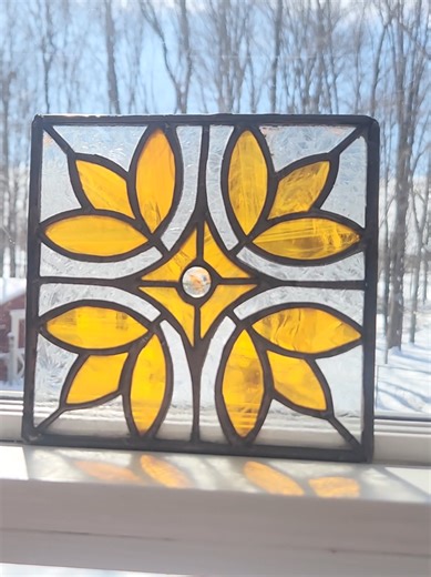 Gold and glue chip Spanish tile of my dreaaaaams 🤍🤍🤍🤍 #stainedglass #Spanishtile #art #homedecor