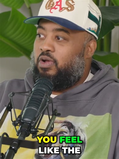 Rapper's Mic Bending Threat & Hilarious Studio Moments! #joebudden #podcast #jbp