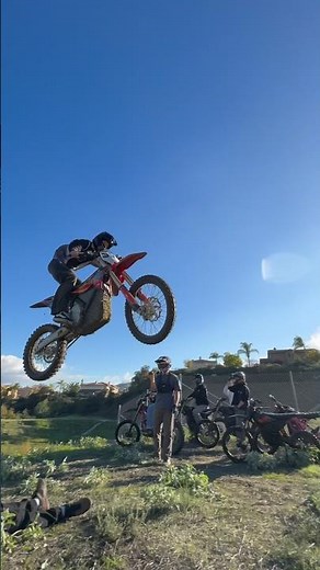 Ultra Ryder touches dirt #wheelies #stunts #dirtbikes #jumps #motocross