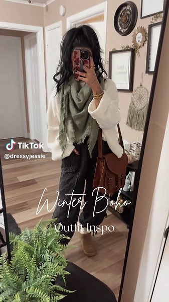 Boho Winter Fashion: Stylish Outfit Inspiration