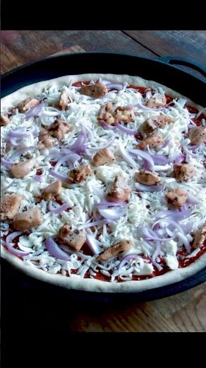 Perfect Homemade Cast Iron Skillet Pizza