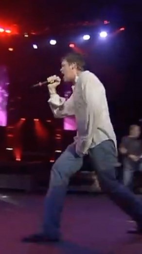 Onto the better life… 2003 Away From The Sun Tour. #3doorsdown #betterlife #thebetterlife #livemusic | 3 Doors Down