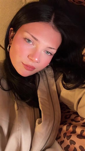 waiting for the gyals to get ready