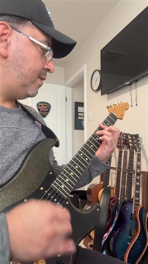 The new LSL Instruments Maurice Arenas Signature model has a huge tonal palette. From vintage to modern sounds it has you covered #guitar #guitars #newguitar #boutiqueguitars #guitarra | LSL Instruments