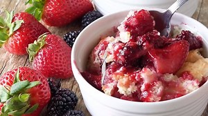 390K views · 1.2K reactions | ✅https://thestayathomechef.com/old-fashioned-cobbler/ Old fashioned berry cobbleris easier to make than you might think. 10 minutes of prep and you'll have the best cobbler of your life! REVIEW: ⭐⭐⭐⭐⭐Fantastic recipe! I made it with strawberries and peaches. Yum! It was a big hit for our family gathering! Thank you for sharing this! I’ll be making it again very soon!" --Tracy | Recipes | Facebook
