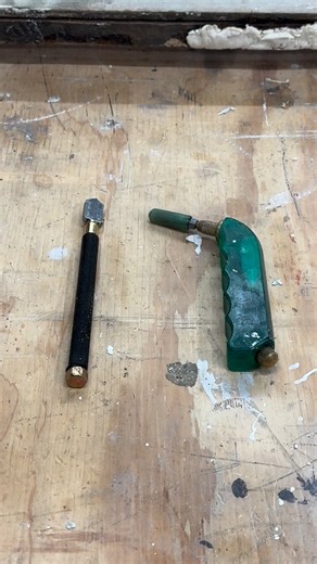 Which type of glass cutter do I use??? I use two types. I like the pistol grip for straight cuts (especially long ones) and the stylus type works best for curved cuts. At least for me. Perhaps your experience is different. Which do you prefer? #historicdesignconsulting #windowrestoration #houserestoration | Historic Design Consulting LLC