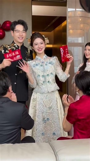 💍 Stunning Chinese Wedding Moments 😍🔥 Bride & Bridesmaids Shine #Shorts #WeddingVibes