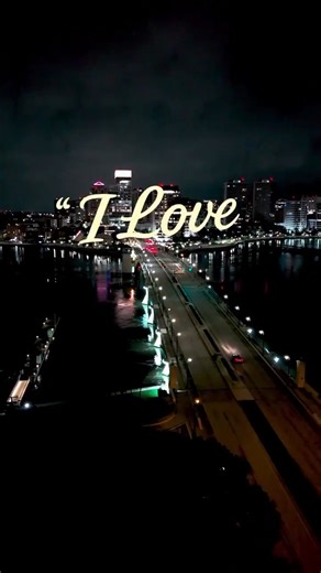 46K views · 709 reactions | Sunshine, culture, and coastal charm — that’s West Palm Beach ✨ From strolls down Clematis Street to stunning waterfront views and world-class dining, this South Florida gem has it all. What do you love most about West Palm Beach? #ThePalmBeaches #LOVEThePalmBeaches #westpalmbeach #thingstodinpalmbeachcounty #floridatravel  The City of West Palm Beach  @palmbeachinfluence | Discover The Palm Beaches | Facebook