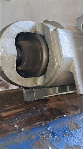 How a car starter works. #automobile #mechanic #starter