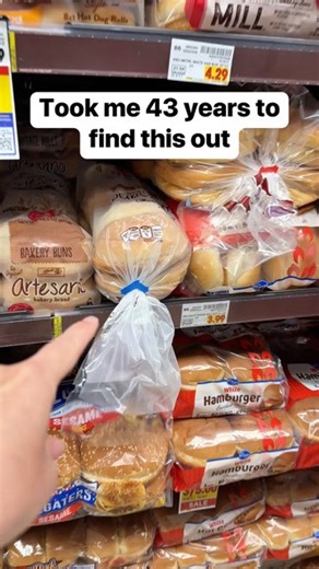 Liz Richards | Daily Original Vids on Instagram: "Color code system for grocery store bread #bread #bakedgoods #grocery #foodshopping codes may vary by store or location"
