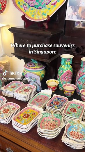 Unique Souvenirs in Singapore's Vibrant Chinatown