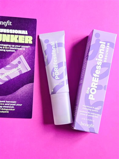 #creatorsearchinsights @benefitcosmetics The POREfessional Degunker is a two-in-one system with an extracting tool that cleanses blackheads and reduces the look of pores. It has been a great addition to my skincare routine. It makes my skin feel so clean and smooth. The built-in extraction tool gently cleans blackheads, reduces the pores, and unclogs debris. @benefitclubpinkus Benefits 💜Got blackheads & clogged pores? Degunk it with this gunk-busting alkaline pH formula that purifies, cleanses,