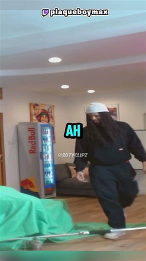 a greenscreen fell on plaqueboymax