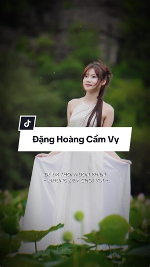 ❌Gặp gỡ Đặng Hoàng Cẩm Vy❌ Lớp phó học tập của chúng ta, người có khả năng “cân bằng” giữa việc học và sự tương tác xã hội một cách hoàn hảo. Dù nổi tiếng với