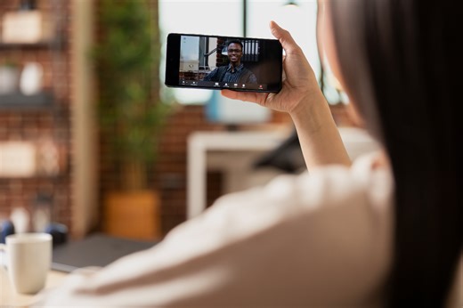 7 Aplikasi Download Video Terbaik di HP