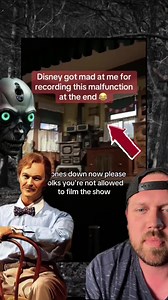 #greenscreenvideo Animatronic Malfunction at Disney 😱tiktoks @Shane Barton #greenscreenvideo #scary #animatronicmalfunction #foryou #disney #scarytiktoks #robots #fyp | Erin Lawson