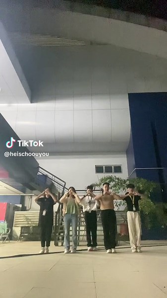 Group Dance Trends with Friends | Fun and Funny TikTok Dances for a Friend Group