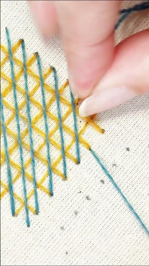 Easy but beautiful embroidery: layered lattice stitch