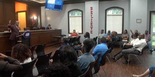 Moss Point leaders adopt rise in taxes to help balance budget