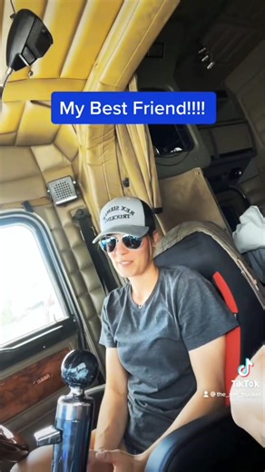 Checking out the hopper bottom in action—nothing beats a day on the road! #hopperbottom #hoppers #bullhauler #truckertiktok #McDonaldsCCSing #bullhaulermafia #cowmobilin #fyp #truckertok #peterbilt | The Minnesota Bullhauler