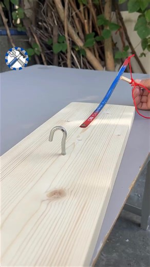 A strong trap uses a bow saw and a strap #tips #tricks | Hand Work