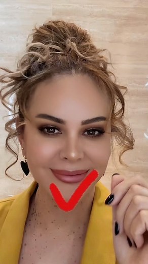 Katia reoli | Experta en Imagen Personal | Cómo hacer moño alto muy fácil. Tutorial moño alto para pelo rizado. Peinado rápido y fácil. Tutorial peinado. #katiacoachdeimagen... | Instagram