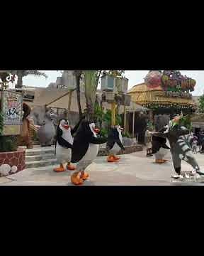 I like to Move It Move It #shorts Madagascar King Julien & Penguins at Universal Studios Singapore