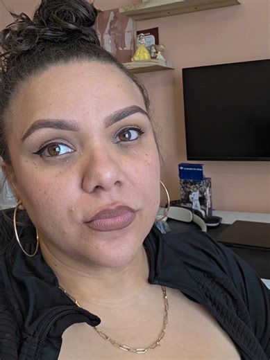 Veronika's New Attitude: Workplace Struggles Revealed