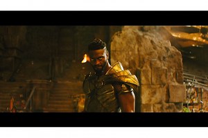 ◥ キーワード解説◤📝エヌスメタル地球外の特殊な金属で、ホークマンの飛行艇をはじめ、翼や兜、鎧やメイスに至るまでこの金属で作られている。『#ブラックアダム』3.24 BD&DVDリリース / デジタル配信中https://t.co/jsH0cllPYW