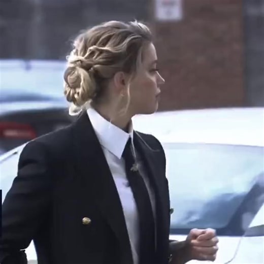 The world owes Amber Heard an apology. #AmberHeard | Amber » Fans