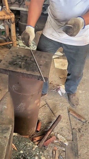 Blacksmithing Techniques: Making a Cleaver Knife from Scrap Metal