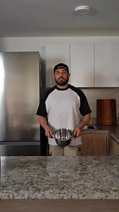 51K views · 2.7K reactions | No todo en Navidad tiene que ser complicado. Esta época sabe mejor con un buen @chocolatecorona al estilo francés y un poquito de tiempo para compartir con los tuyos. Eso también es celebrar ☕️ ¡Feliz navidad y feliz año nuevo!  | Cocina como un crack | Facebook