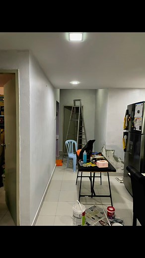 1.4K views · 26 reactions | #家庭日常生活记录 #大女儿來装监控摄像头 #小女儿抽空回家吃饭 #楼上公主房好久都没人来住 #050425日安吉祥❤️ | Cl Chan | Facebook