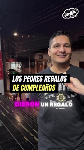 SHOW CUMPLEAÑERO IMPROVISADO 🎂🎶 Nos juntamos y decidimos festejar cumpleañeros, si si, siempre buscando buris ajenos 😝 Así que si estás pensando cómo pasarla diferente en tu cumple, venite a La Tuja Club de Comedia para disfrutar de un show de comedia de improvisación. 📍Lugar: La Tuja Club de Comedia, calle Bolivar esquina Barrón. 💵 Costo: 20bs (Cumpleañeros no pagan 🥳) 🗓️ Fecha: Sábado 15 de Junio, 2024. 🕣 Hora: 20:30hrs. 📱 Reservas: 76045945 - https://wa.link/okcuko ¡Queremos que sea 