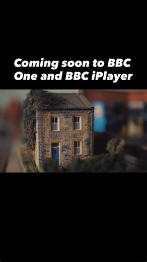 Lee Robinson on Instagram: "Finally I can reveal The Marvellous Miniature Workshop is coming soon to BBC One and BBC iPlayer So fantastic to have been working with the amazingly talented Hannah, Abi and Ethan @hannahlemon_art @tobaccoandregrets and @monstudiosofficial as well as the fab @djsaracox @bbciplayer #TheMarvellousMiniatureWorkshop #SaraCox #iPlayer"