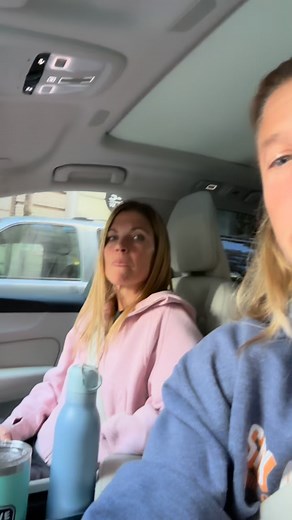 A few very valuable takeaways from my NYC Marathon weekend. First, always expect the unexpected. Especially for the big, life altering experiences like marathons. Second, even when things don’t go as planned, they can still be absolutely wonderful. I arrived thinking I’d be guiding for Joyce. And ended up running with Cindy. It was a crazy change of plans. But we made it work. And last, NYC is magical & beautiful & totally wild. It has always & will undoubtedly continue to overwhelm the shit out