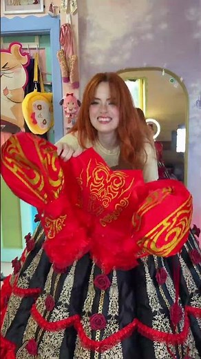 How I wear my Scarlett overkill dress! 🤗🌹❤️ #despicableme #sewing #diy #cosplay #halloween