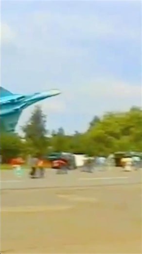 fighterjet sukoi-mk30 massive landing airforeclover