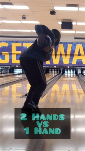 Two styles, one bowler. 🎯 Two-handed ➡️ One-handed (no thumb) Which release are you choosing? 👇 #bowling #gobowling #10pinbowling #afutureforthesport #bowlingleague #strike #nothumb #nothumbbowling #theswitch #brandsofbrunswick #radicalbowing #thumblessbowling #turbogrips #TeamCtD | Robert Sims