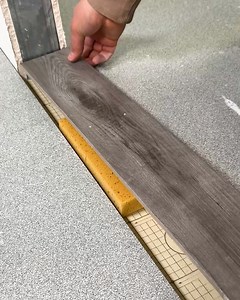2.6M views · 1.4K reactions | Threshold installation after flooring #lifehacks #lifehack #diy #diyfix #quickfix #quicksolution | HistoryLens | Facebook