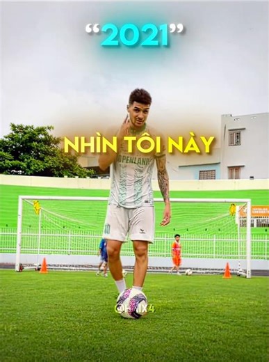 Hoang Hen of the Vietnamese national team shows off his skills 🥶