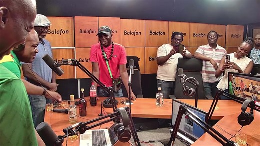 𝗦𝗔𝗖𝗥𝗘 𝗠𝗔𝗧𝗜𝗡 𝗘𝗗𝗜𝗧𝗜𝗢𝗡 𝗦𝗣𝗘𝗖𝗜𝗔𝗟𝗘 𝗗𝗨 𝟯𝟭-𝗗𝗘𝗖𝗘𝗠𝗕𝗥𝗘 𝟮𝟬𝟮𝟱 📻𝐸𝑐𝑜𝑢𝑡𝑒𝑧 𝑅𝑎𝑑𝑖𝑜 𝐵𝑎𝑙𝑎𝑓𝑜𝑛 𝑎̀ 📍 𝐷𝑜𝑢𝑎𝑙𝑎 𝟗𝟗.𝟑 𝐅𝐌 📍 𝑌𝑎𝑜𝑢𝑛𝑑𝑒́ 𝟵𝟵.𝟰 𝐅𝐌 📍 𝐵𝑎𝑓𝑜𝑢𝑠𝑠𝑎𝑚 𝟗𝟗.𝟓 𝐅𝐌 📍 𝐶𝑎𝑛𝑎𝑙 𝑐𝑎𝑛𝑎𝑙 𝟵𝟮𝟮 📍𝑇𝐸𝐿: 𝟮𝟯𝟳/𝟲𝟱𝟬 𝟮𝟱𝟮 𝟱𝟱𝟬-𝟲𝟵𝟬 𝟮𝟰𝟴 𝟬𝟵𝟬 𝑩𝒂𝒍𝒂𝒇𝒐𝒏 𝒏'𝒆𝒔𝒕 𝒑𝒂𝒔 𝒑𝒓𝒐𝒑𝒓𝒊𝒆́𝒕𝒂𝒊𝒓𝒆 𝒅𝒆𝒔 𝒎𝒖𝒔𝒊𝒒𝒖𝒆𝒔 𝒅𝒂𝒏𝒔 𝒄𝒆 | Radio Balafon - Officiel