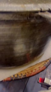 9.2K views · 99 reactions | Chef Rodrigue. Le meilleur concept du monde au Cameroun  le riz sauté mbounga service à la marmite l’idée est de nous réunir au tour d’une marmite bien chaude en racontant nos histoires et nos blagues et fous rires dans l’amour. Désormais protégé par la propriété intellectuelle orrr le goût  Situé à douala Logpom bassong 698029133 | Chef Rodrigue | Facebook