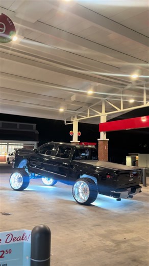 Figured I’d go bigger for Va takeover🫶 who’s there ? #fyp #foryourpage #va #squattedtrucks🤢 #foryoupagee
