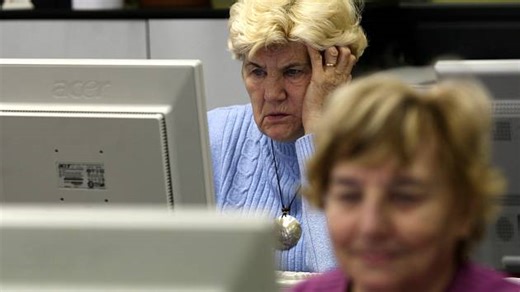 Povinné datovky? Nastává problém. Řada starších lidí z výborů SVJ zřejmě skončí