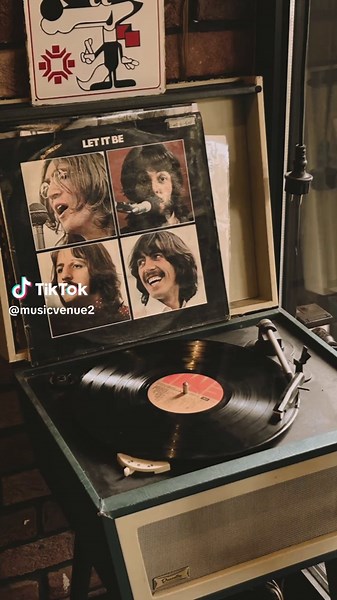 Playlist Lagu Iwan Fals dengan Lirik