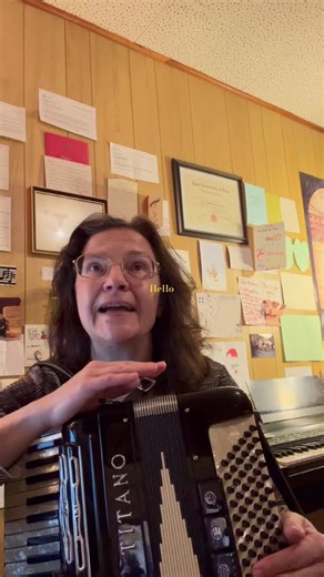 Can I learn the Accordion Online?