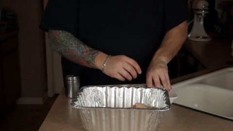 Cooking smoked chicken and sausage gumbo at home