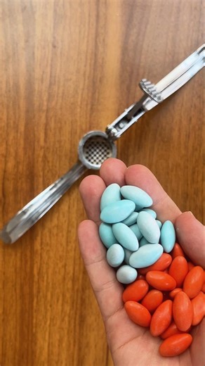 Cute Blue Red Pills 🎁 #pineapple #asmr #satisfying